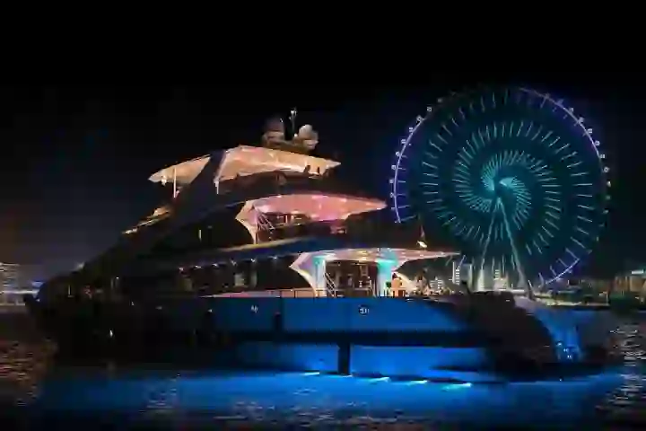 AIN WHEEL TOUR in YACHT