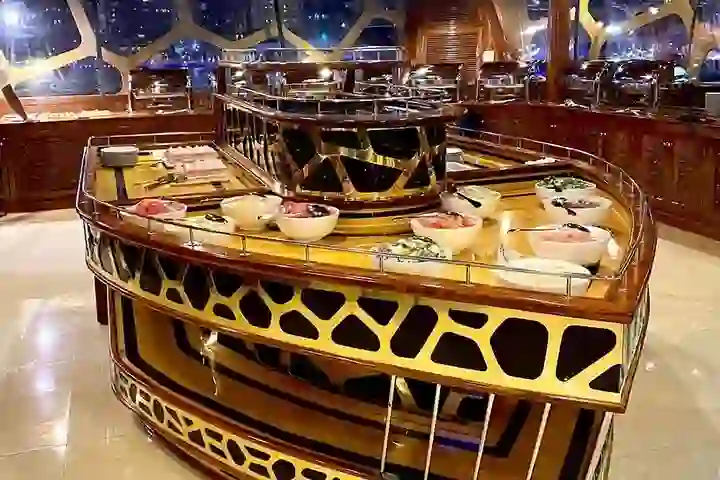 OCEAN EMPRESS MEGA DHOW DINNER CRUISE - FOOD AND SOFT DRINKS